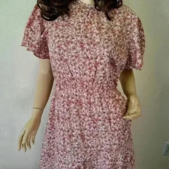 FLORAL DRESS WISHLIST DITSY HANDKERCHIEF MAUVE MEDIUM - Picture 8 of 11